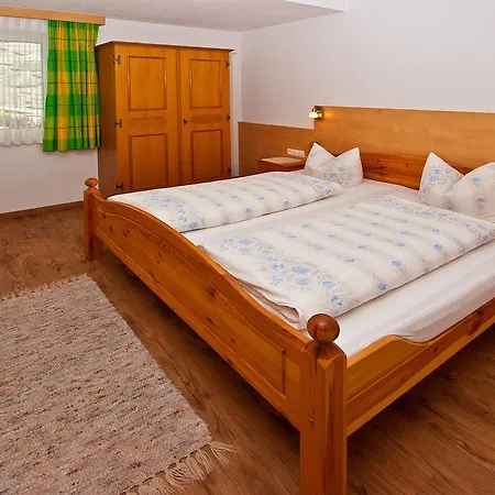 Ferienwohnungen Appartements Patscheider Finkenberg Room photo
