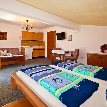 Ferienwohnungen Appartements Patscheider Finkenberg Room photo