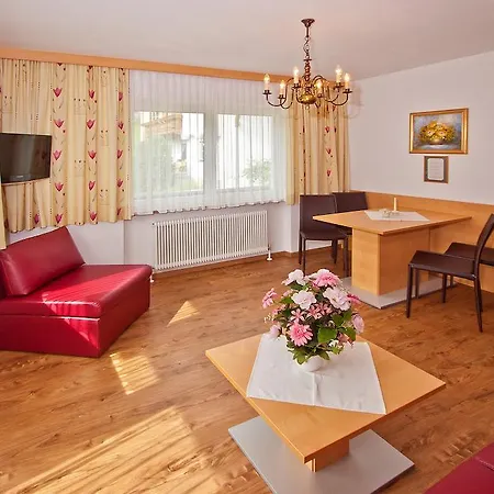 Ferienwohnungen Appartements Patscheider Finkenberg Room photo